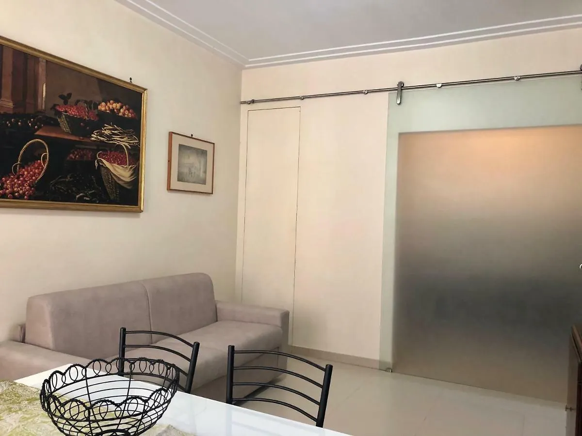 Visconti Apartment. Rome Apartment