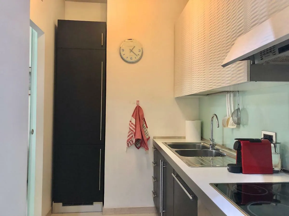 Visconti apartment. Roma 0*,