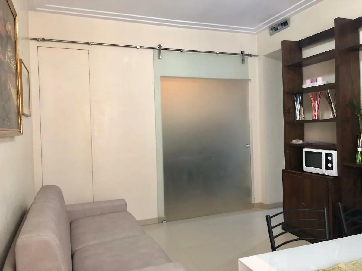 Visconti apartment. Roma Appartamento