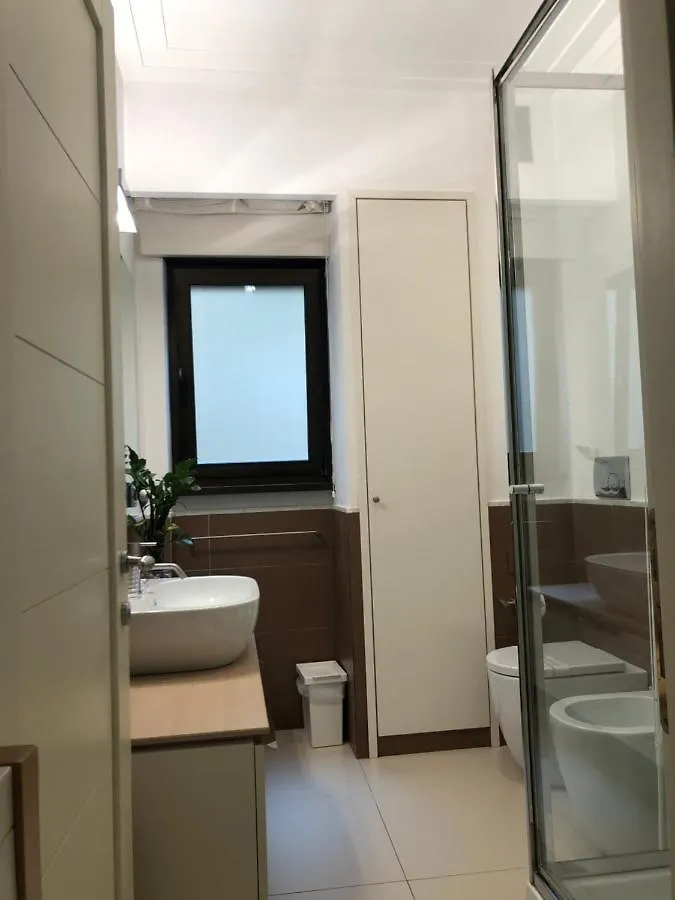 Visconti Apartment. Rome